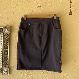 Athleta Skirt in charcoal XS
